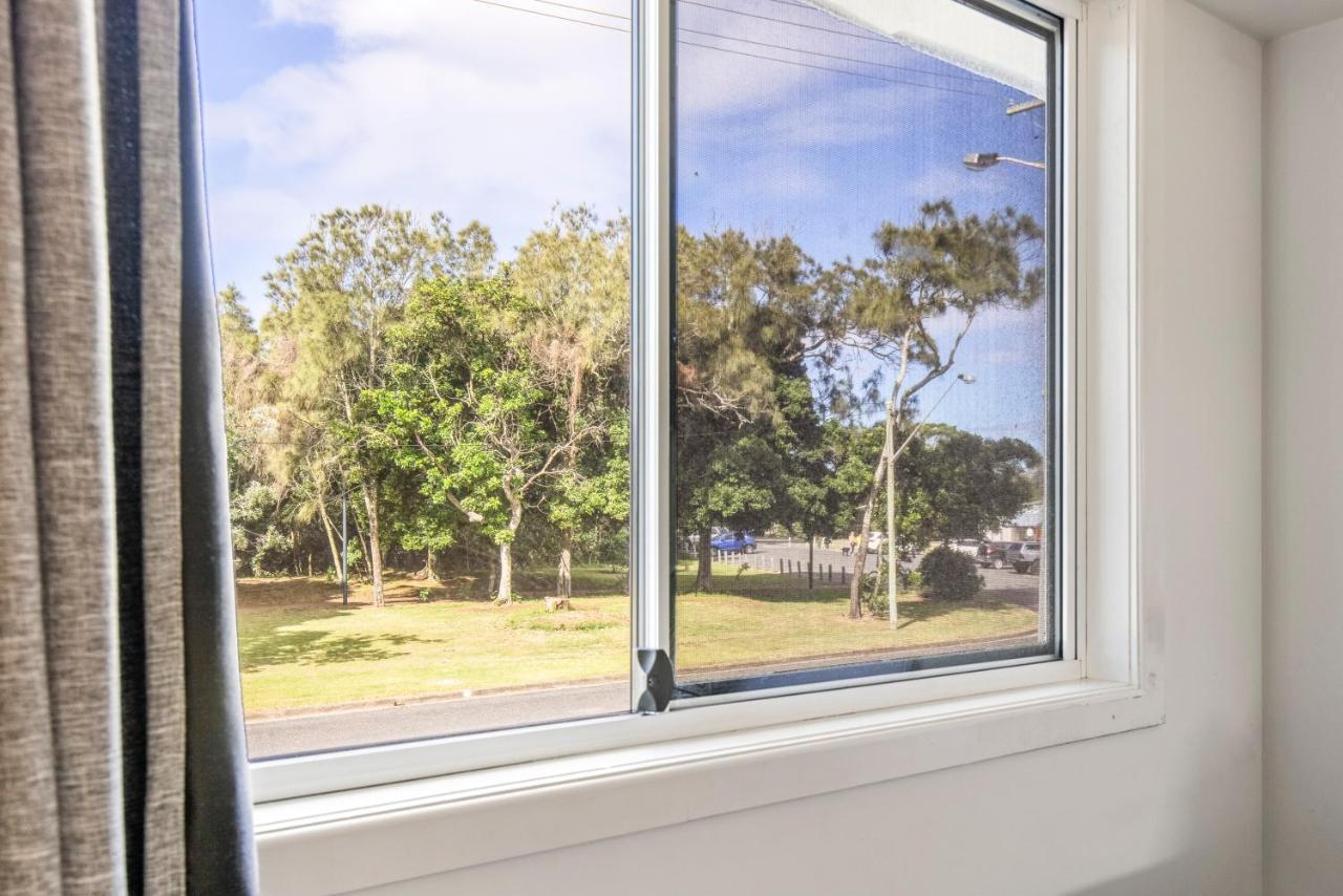 Surf Beach Motel Coffs Кофс-Харбор Экстерьер фото